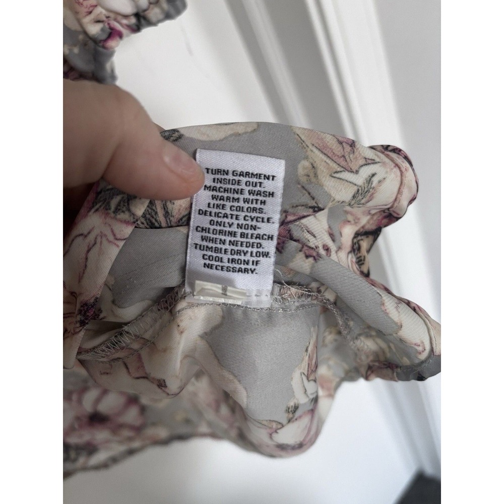 Ophelia Roe Gray And pink Floral Casual Flowy Business Casual Blouse Size L. - Picture 5 of 9